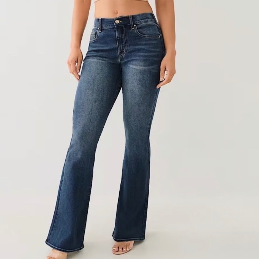 *NEW* True Religion, Charlie High Rise Flare Jean, Medium blustery wash, Size 28